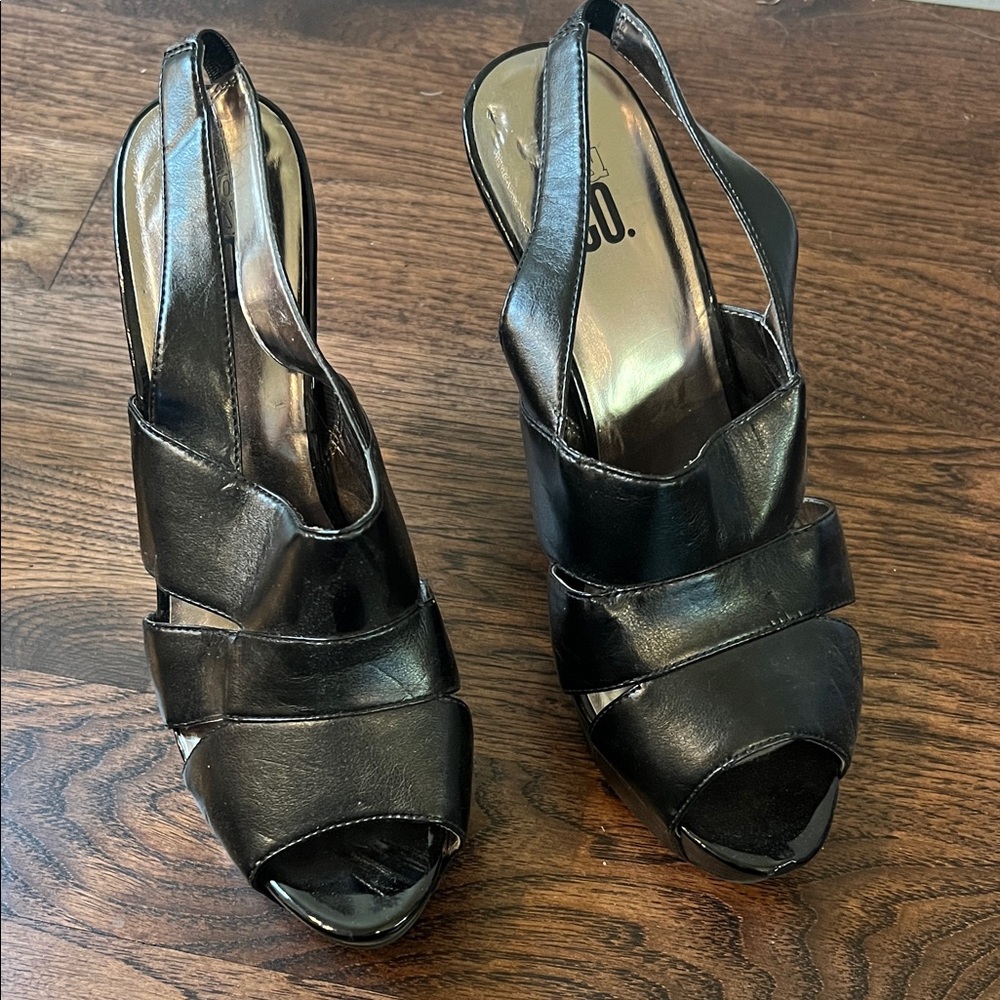 9&Co Chic Black Slingback Heels
